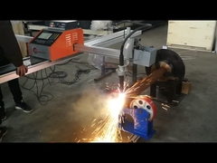 प्रकाश पोल दरवाजे को कैसे काटें