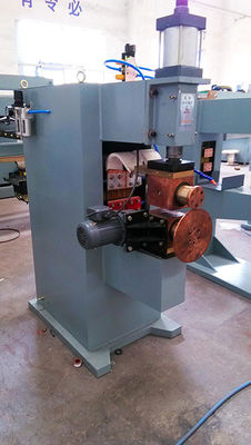 गुणवत्ता  160KVA Resistance Seam Welding Machine with Double Red Copper Square Box for Conduction कारखाना