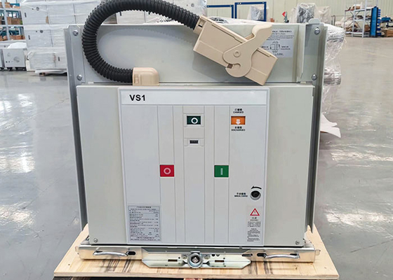 स्विचगियर के लिए 12KV इंडोर विदड्रॉएबल वैक्यूम सर्किट ब्रेकर 1250A VCB हाई वोल्टेज एसी