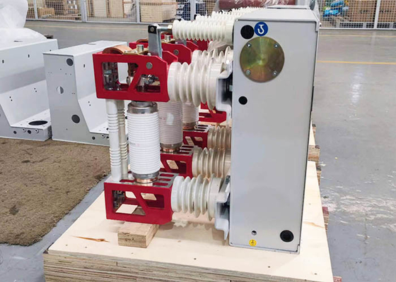 ZN28G - 12 इंडोर वैक्यूम सर्किट ब्रेकर थ्री फेज AC 50HZ 12KV रेटेड वोल्टेज