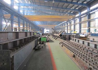 स्टील बॉक्स बीम कैंटिलीवर प्रकार के लिए तार पिघला इलेक्ट्रोस्लाग वेल्डिंग मशीन